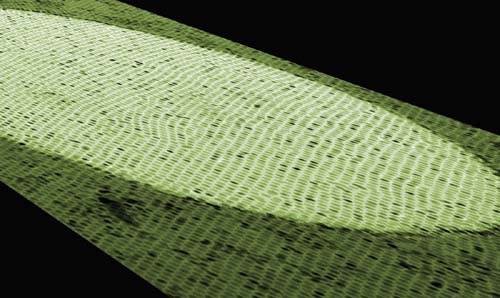 (Lámina de nanopartículas de oro, separadas por espaciadores orgánicos.) (Foto: Klara Mueggenburg y Heinrich Jaeger)